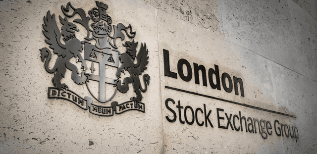 UK's FTSE 100 Slips as Weak Chinese Data Impacts Metal and Energy Stocks